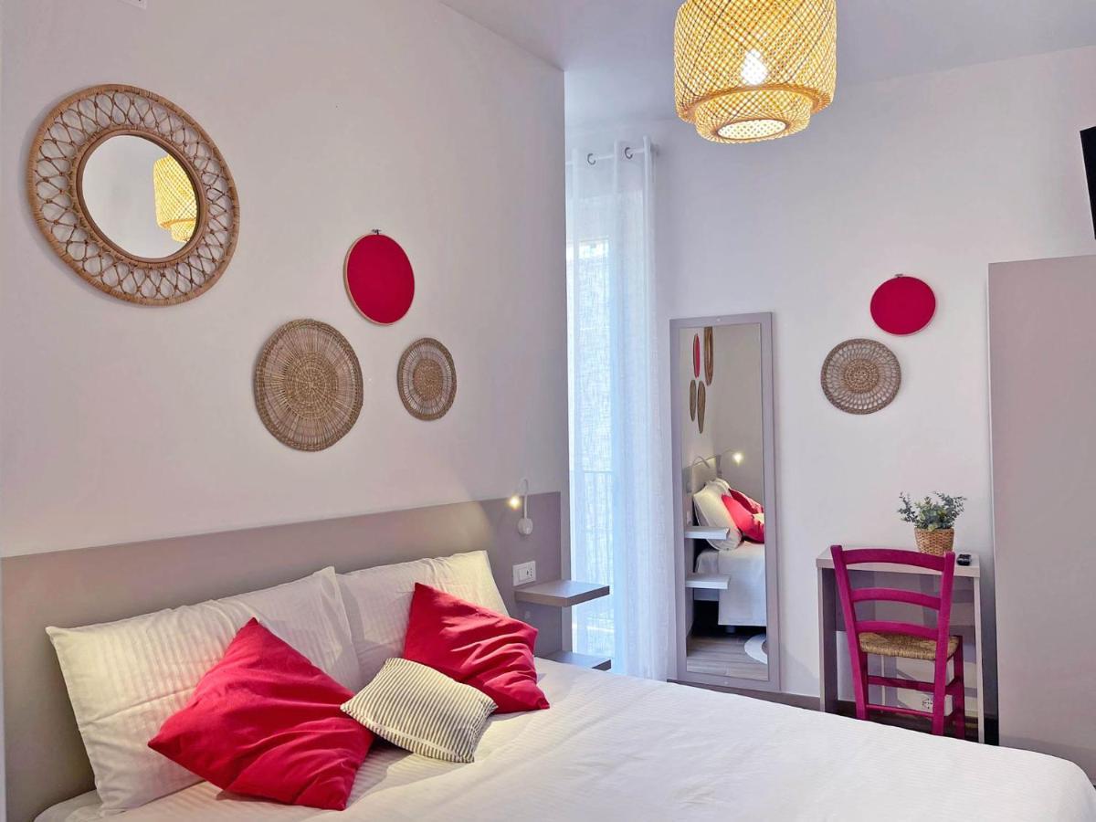 Affittacamere Casa Lilibet ซัน เบเนเดตโต เดล ตรอนโต ภายนอก รูปภาพ