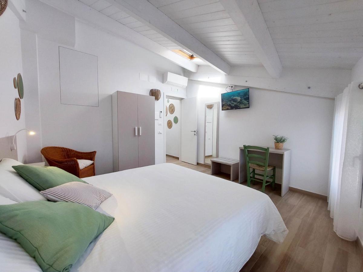 Affittacamere Casa Lilibet ซัน เบเนเดตโต เดล ตรอนโต ภายนอก รูปภาพ