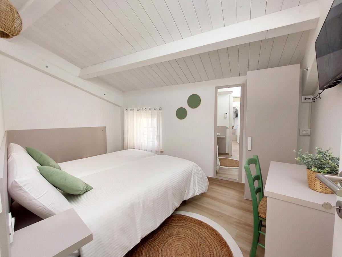 Affittacamere Casa Lilibet ซัน เบเนเดตโต เดล ตรอนโต ภายนอก รูปภาพ